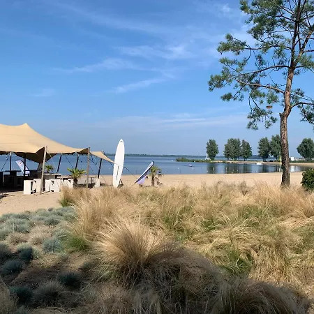 In Bester Lage - Dachterrasse Mit Meerblick - Grosser Eingezaeunter Garten - Kinderfreundlich - Hunde Inklusive - 4 Sterne - Direkt Am - Pool Inklusive بيت للعطل *