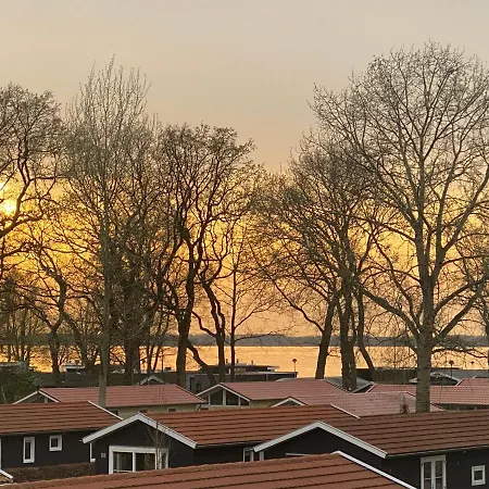 In Bester Lage - Dachterrasse Mit Meerblick - Grosser Eingezaeunter Garten - Kinderfreundlich - Hunde Inklusive - 4 Sterne - Direkt Am - Pool Inklusive Casa de Férias