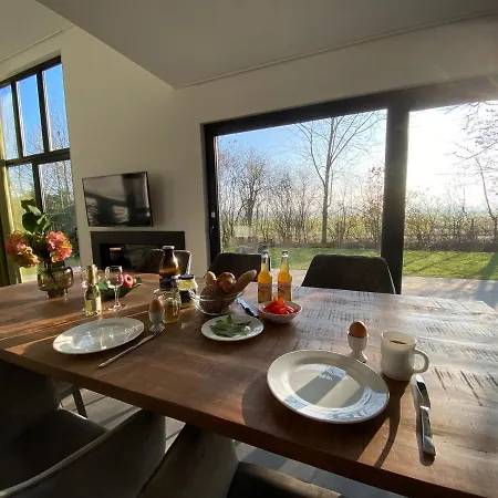 In Bester Lage - Dachterrasse Mit Meerblick - Grosser Eingezaeunter Garten - Kinderfreundlich - Hunde Inklusive - 4 Sterne - Direkt Am - Pool Inklusive بيت للعطل *