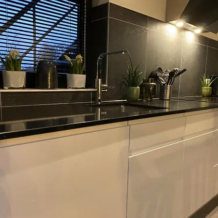 In Bester Lage - Dachterrasse Mit Meerblick - Grosser Eingezaeunter Garten - Kinderfreundlich - Hunde Inklusive - 4 Sterne - Direkt Am - Pool Inklusive Hulshorst