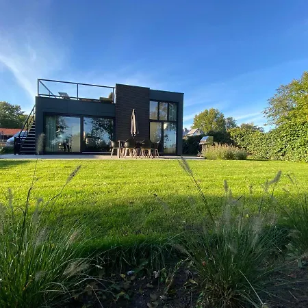 Villa: Beachfront With Sea View Terrace And Pet-friendly Garden Holiday home