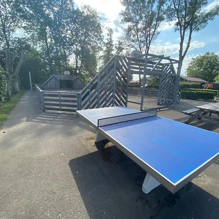 In Bester Lage - Dachterrasse Mit Meerblick - Grosser Eingezaeunter Garten - Kinderfreundlich - Hunde Inklusive - 4 Sterne - Direkt Am - Pool Inklusive *