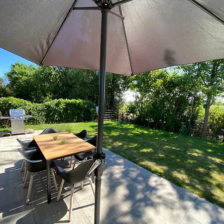 Villa: Beachfront With Sea View Terrace And Pet-friendly Garden Holiday home *