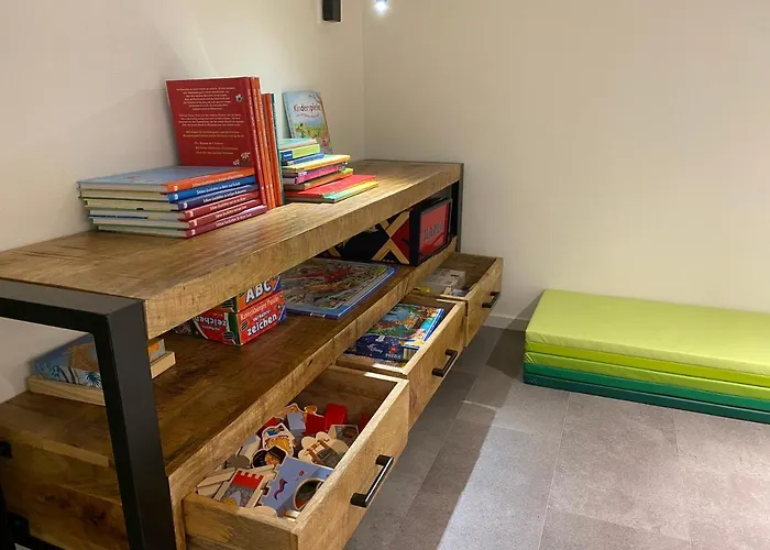 Prázdninový dům In Bester Lage - Dachterrasse Mit Meerblick - Grosser Eingezaeunter Garten - Kinderfreundlich - Hunde Inklusive - 4 Sterne - Direkt Am - Pool Inklusive