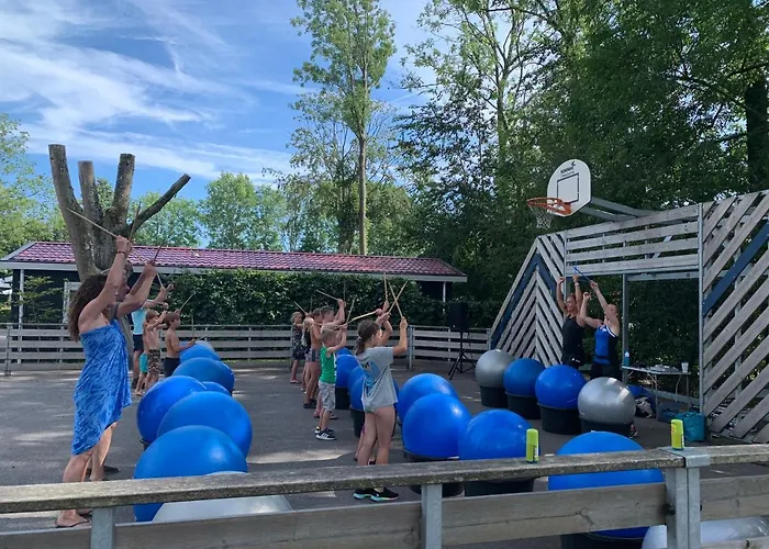 In Bester Lage - Dachterrasse Mit Meerblick - Grosser Eingezaeunter Garten - Kinderfreundlich - Hunde Inklusive - 4 Sterne - Direkt Am - Pool Inklusive * Hulshorst