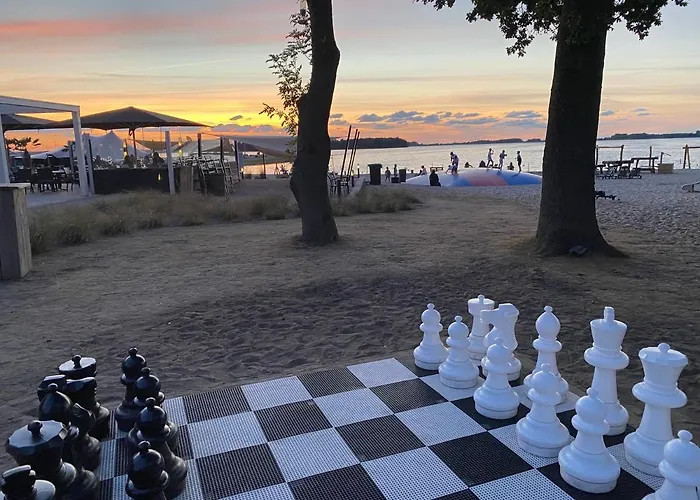 In Bester Lage - Dachterrasse Mit Meerblick - Grosser Eingezaeunter Garten - Kinderfreundlich - Hunde Inklusive - 4 Sterne - Direkt Am - Pool Inklusive Dom wakacyjny Hulshorst