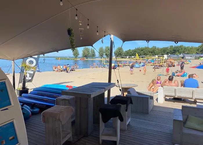 In Bester Lage - Dachterrasse Mit Meerblick - Grosser Eingezaeunter Garten - Kinderfreundlich - Hunde Inklusive - 4 Sterne - Direkt Am - Pool Inklusive *