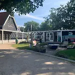 In Bester Lage - Dachterrasse Mit Meerblick - Großer Eingezäunter Garten - Kinderfreundlich - Hunde Inklusive - 4 Sterne - Direkt Am - Pool Inklusive Ferienhaus *
