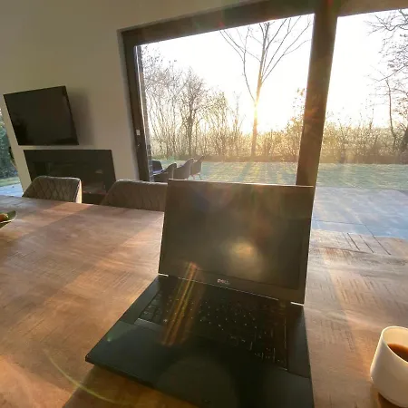 In Bester Lage - Dachterrasse Mit Meerblick - Grosser Eingezaeunter Garten - Kinderfreundlich - Hunde Inklusive - 4 Sterne - Direkt Am - Pool Inklusive Хульсхорст