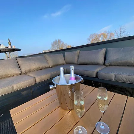 In Bester Lage - Dachterrasse Mit Meerblick - Grosser Eingezaeunter Garten - Kinderfreundlich - Hunde Inklusive - 4 Sterne - Direkt Am - Pool Inklusive Сasa de vacaciones Hulshorst