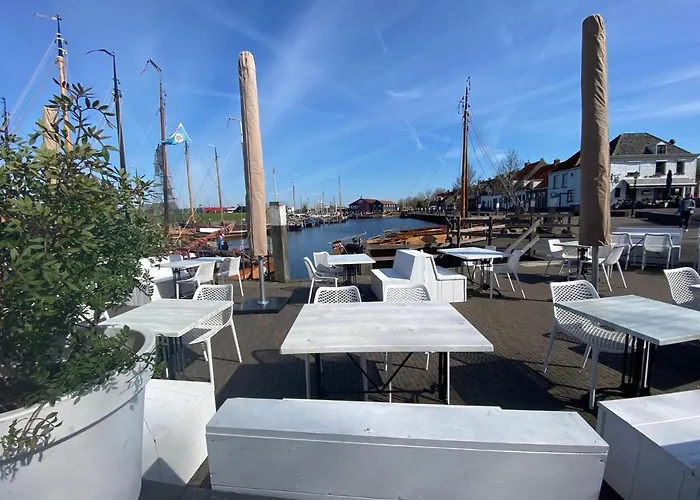 펜션 In Bester Lage - Dachterrasse Mit Meerblick - Grosser Eingezaeunter Garten - Kinderfreundlich - Hunde Inklusive - 4 Sterne - Direkt Am - Pool Inklusive *